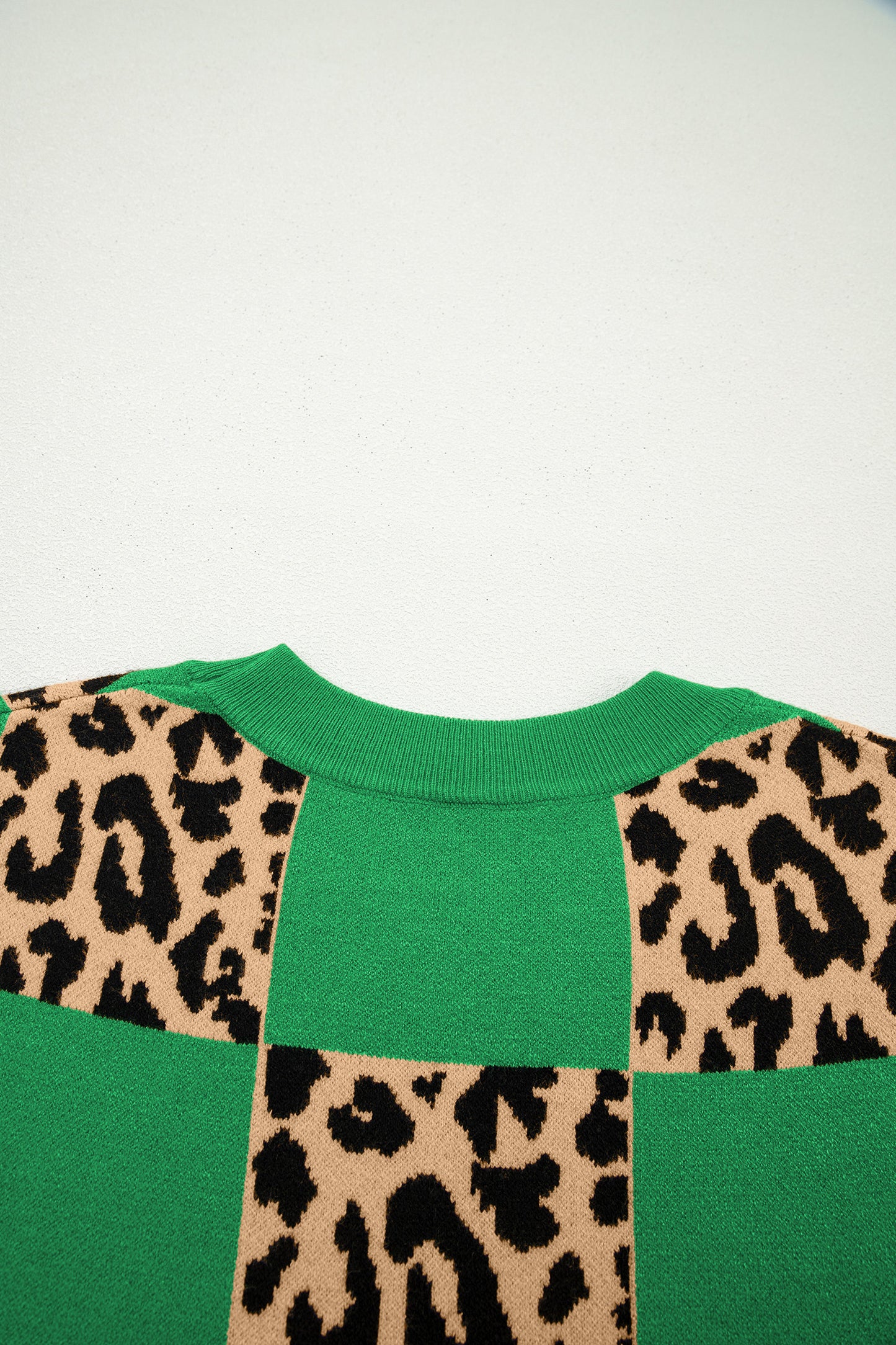 Green Leopard Checkerboard Short Sleeve Knit Sweater