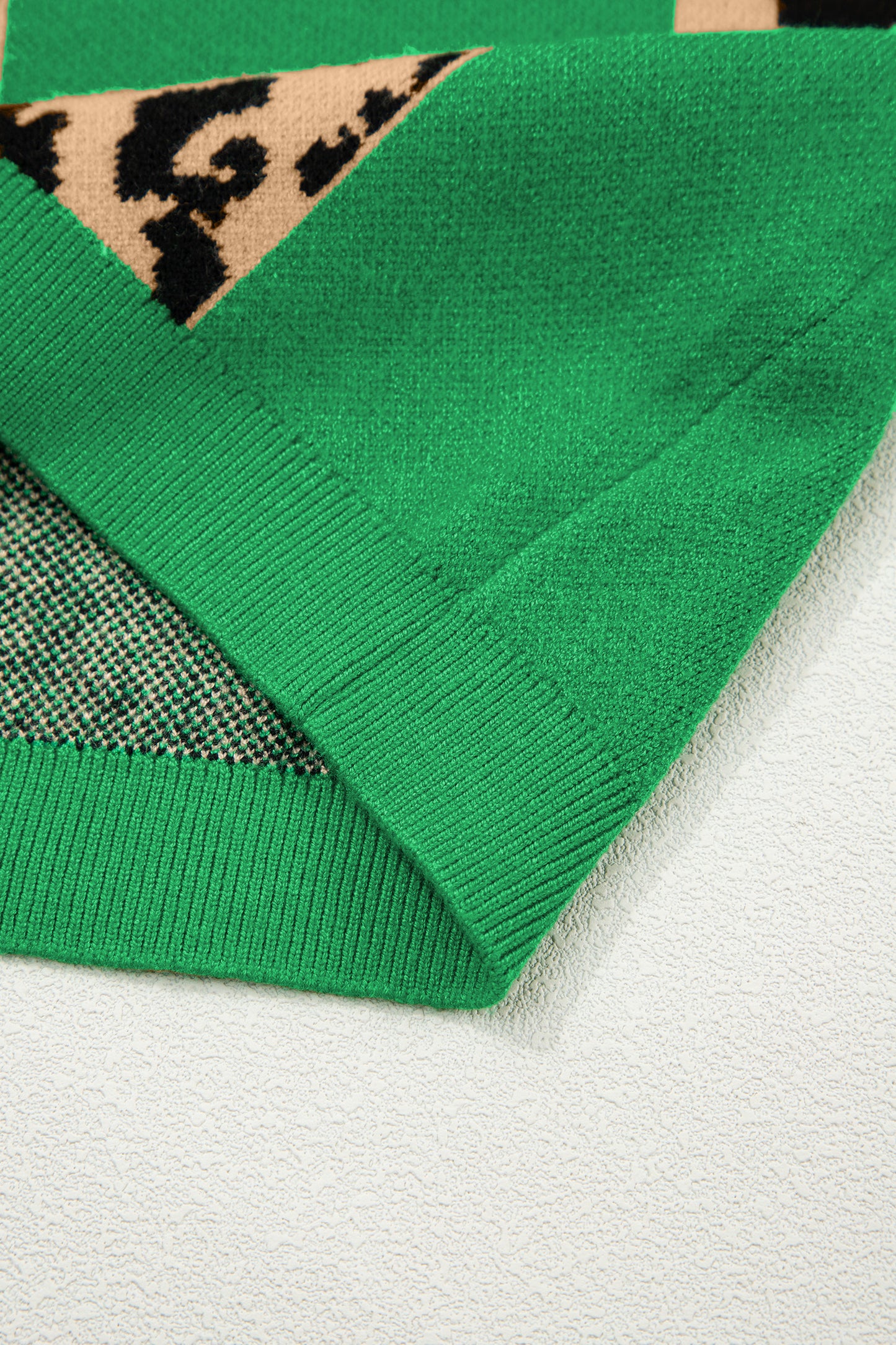 Green Leopard Checkerboard Short Sleeve Knit Sweater